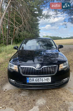 Лифтбек Skoda Superb 2013 в Мироновке