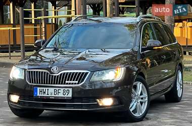 Универсал Skoda Superb 2014 в Дрогобыче