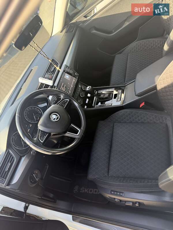 Универсал Skoda Superb 2017 в Хусте