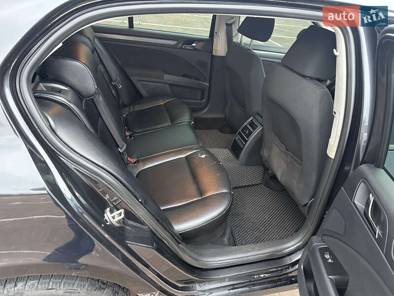 Лифтбек Skoda Superb 2011 в Житомире