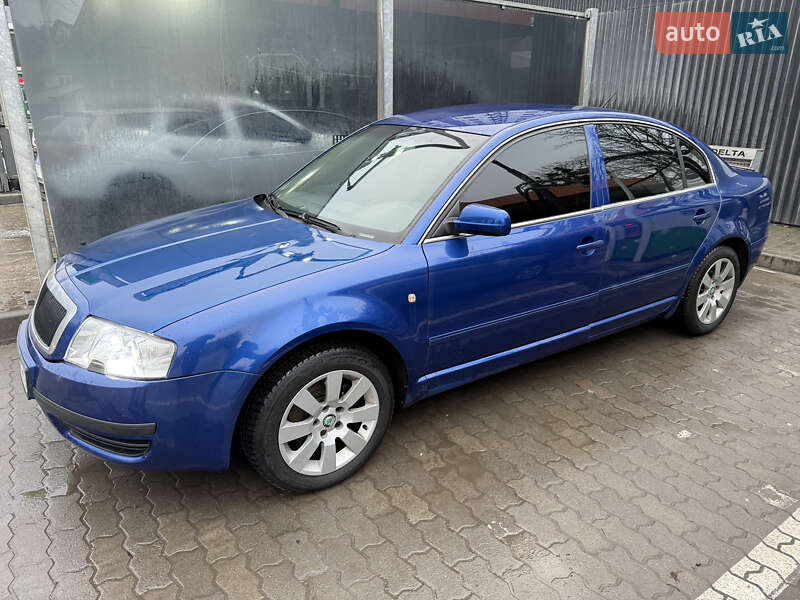 Ліфтбек Skoda Superb 2002 в Львові
