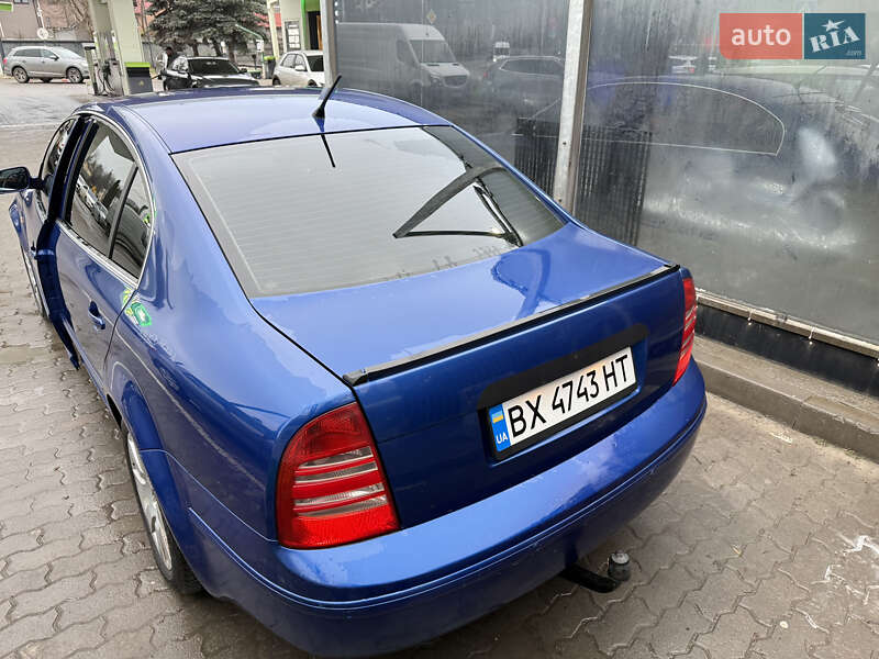 Ліфтбек Skoda Superb 2002 в Львові