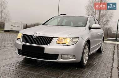Універсал Skoda Superb 2013 в Києві