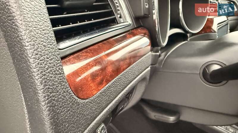 Універсал Skoda Superb 2013 в Києві фото 19 Універсал Skoda Superb 2013 в Києві