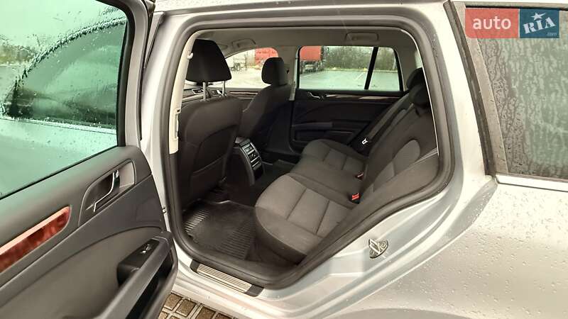 Універсал Skoda Superb 2013 в Києві фото 27 Універсал Skoda Superb 2013 в Києві