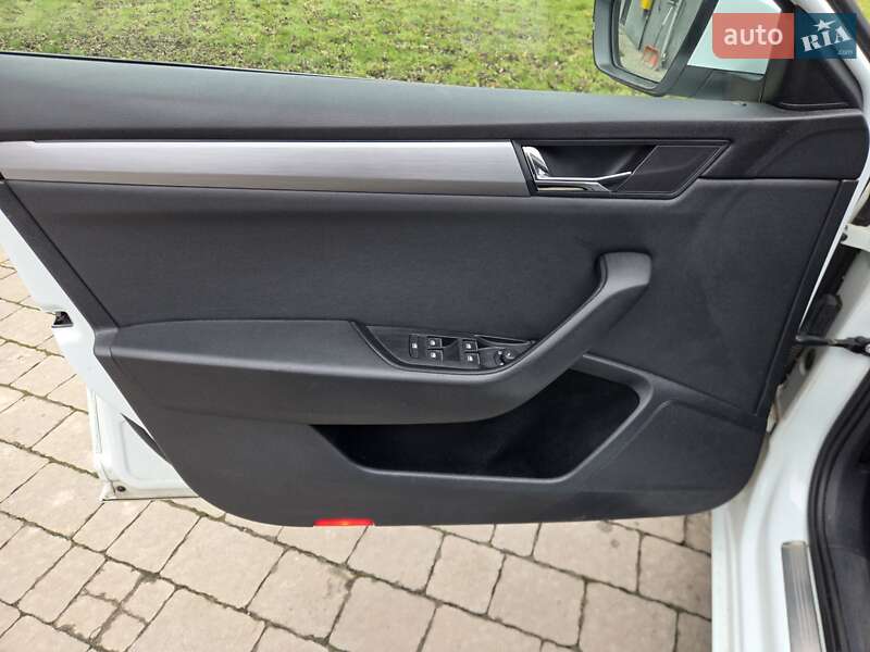 Універсал Skoda Superb 2016 в Бучачі