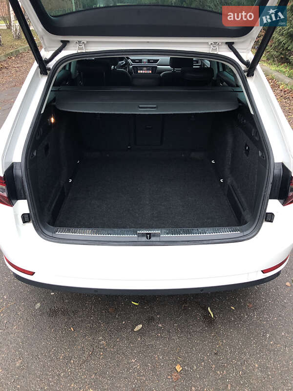 Универсал Skoda Superb 2018 в Ровно