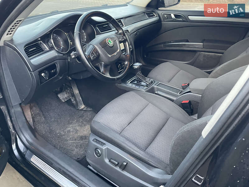 Ліфтбек Skoda Superb 2009 в Турці