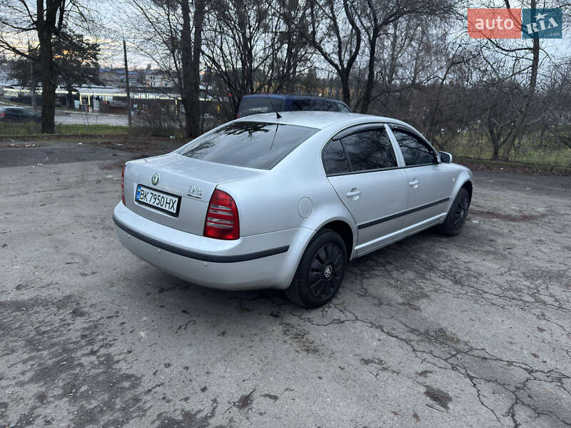 Лифтбек Skoda Superb 2006 в Ровно фото 8 Лифтбек Skoda Superb 2006 в Ровно