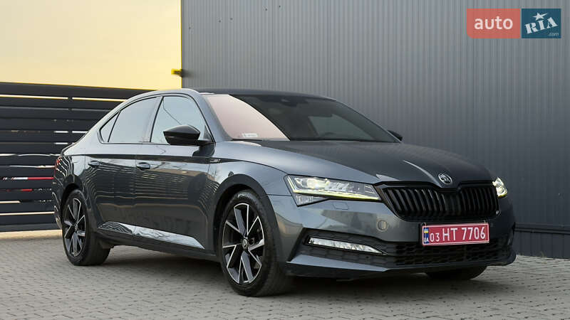 Лифтбек Skoda Superb 2022 в Мукачево