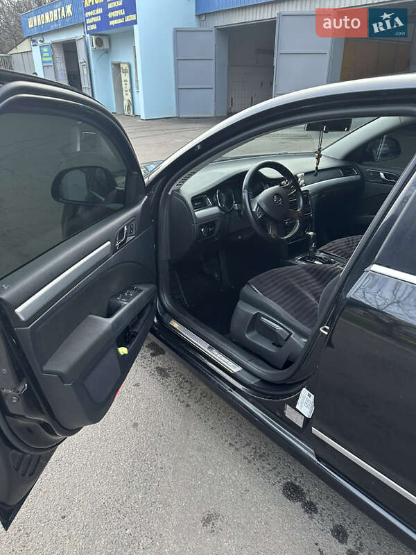 Ліфтбек Skoda Superb 2013 в Кривому Розі фото 5 Ліфтбек Skoda Superb 2013 в Кривому Розі