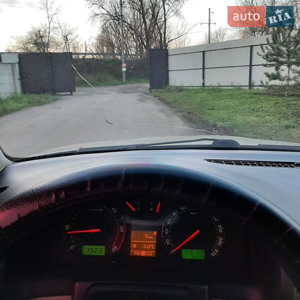 Лифтбек Skoda Superb 2005 в Днепре