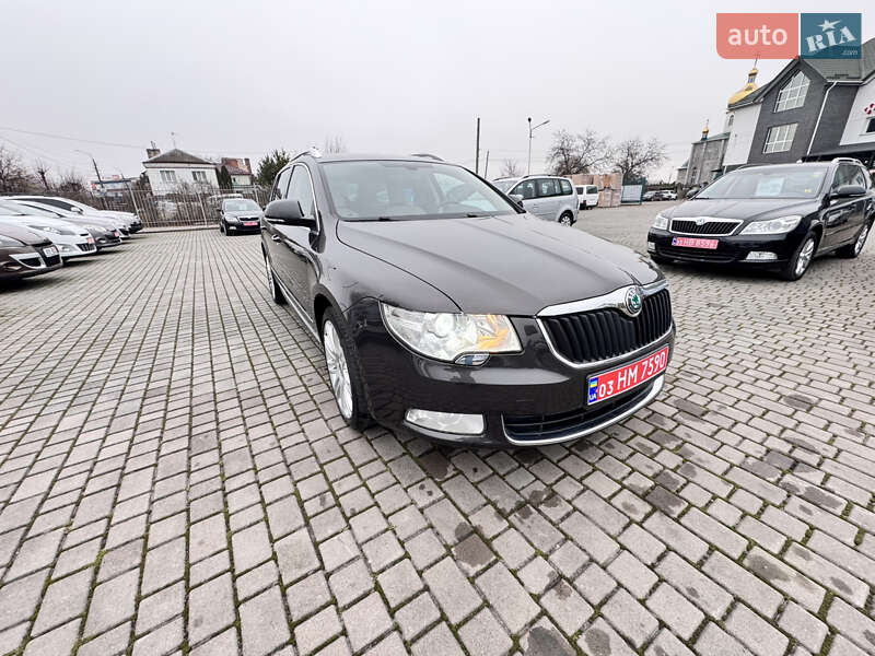 Skoda Superb 2011