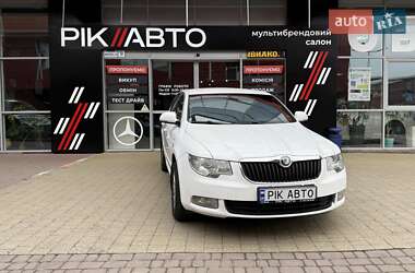 Ліфтбек Skoda Superb 2012 в Львові