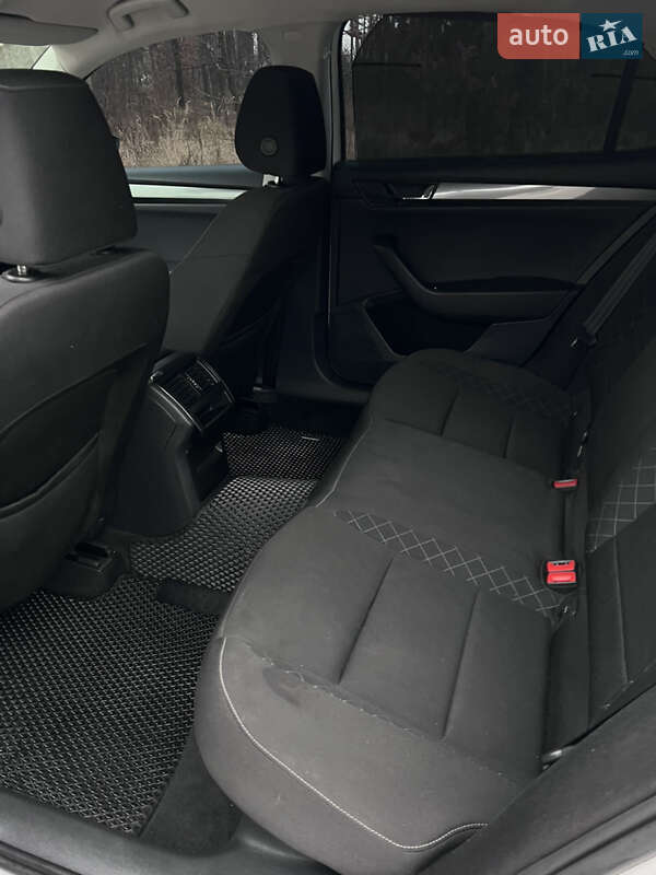 Ліфтбек Skoda Superb 2015 в Києві фото 21 Ліфтбек Skoda Superb 2015 в Києві