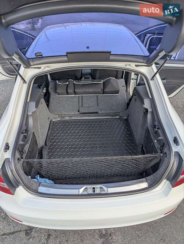 Ліфтбек Skoda Superb 2013 в Харкові