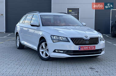 Универсал Skoda Superb 2017 в Нововолынске
