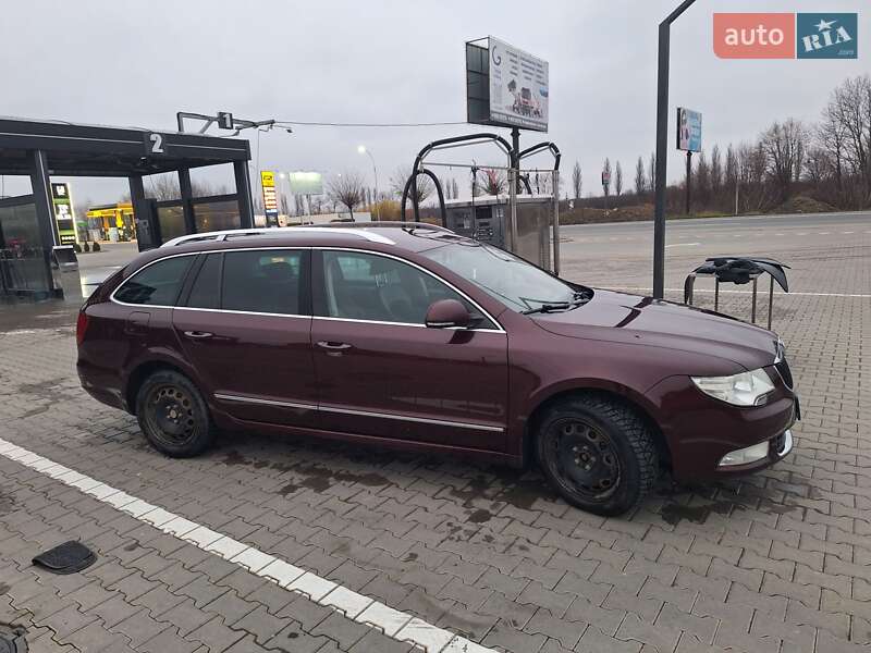 Skoda Superb 2011