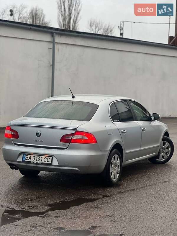 Лифтбек Skoda Superb 2011 в Черкассах фото 3 Лифтбек Skoda Superb 2011 в Черкассах