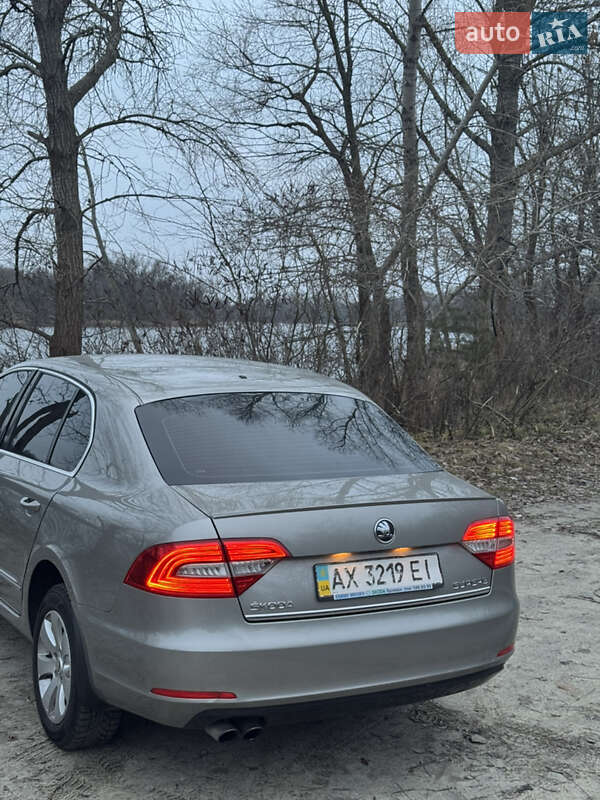 Лифтбек Skoda Superb 2014 в Киеве фото 4 Лифтбек Skoda Superb 2014 в Киеве