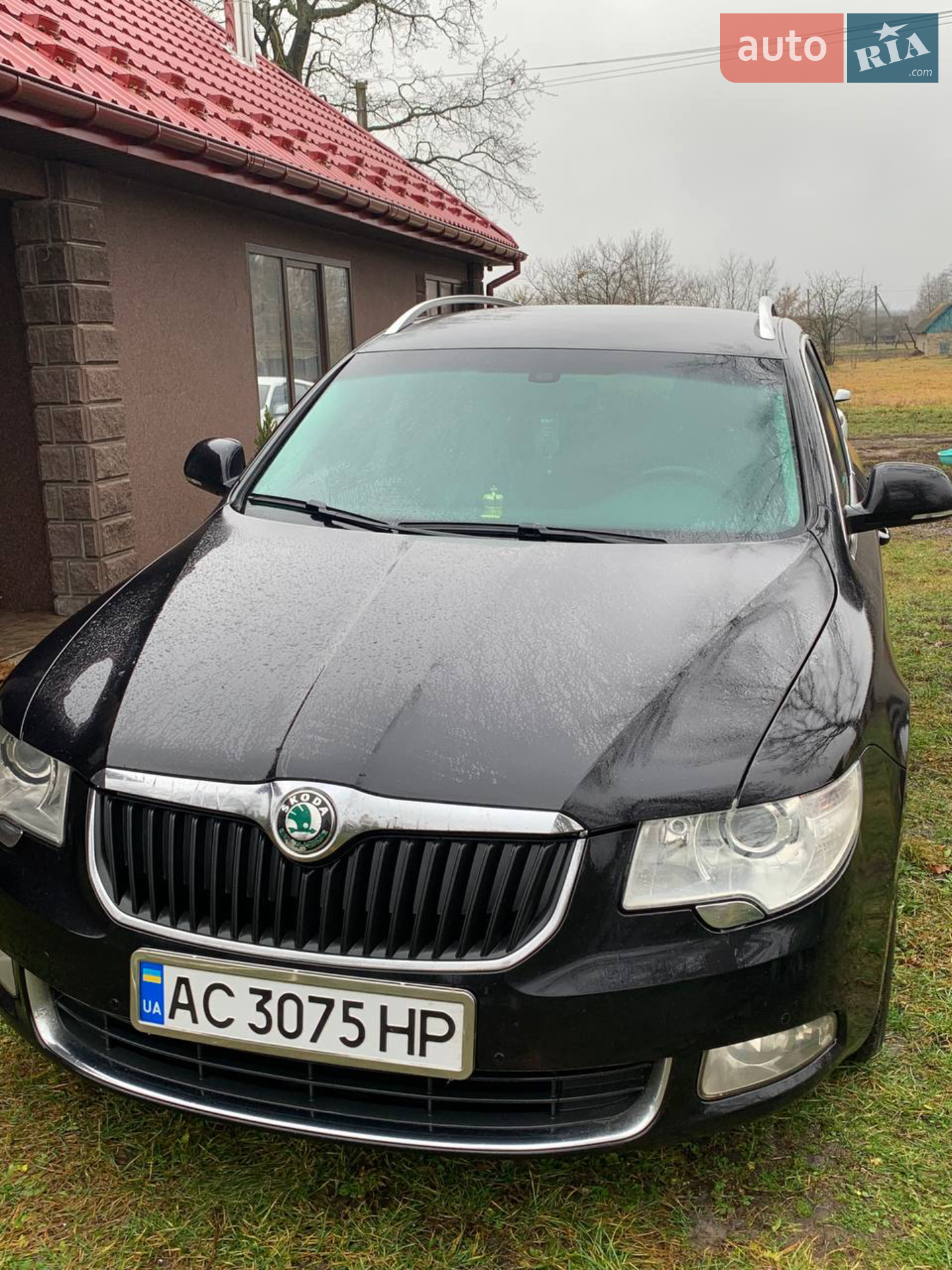 2010 Skoda Superb - мініатюра 2