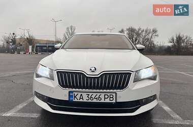 Лифтбек Skoda Superb 2019 в Киеве