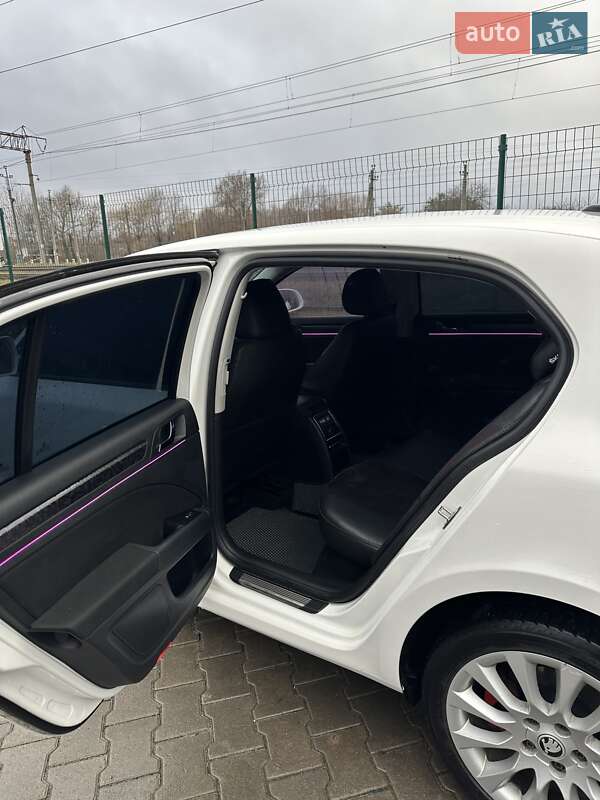 Ліфтбек Skoda Superb 2013 в Звягелі