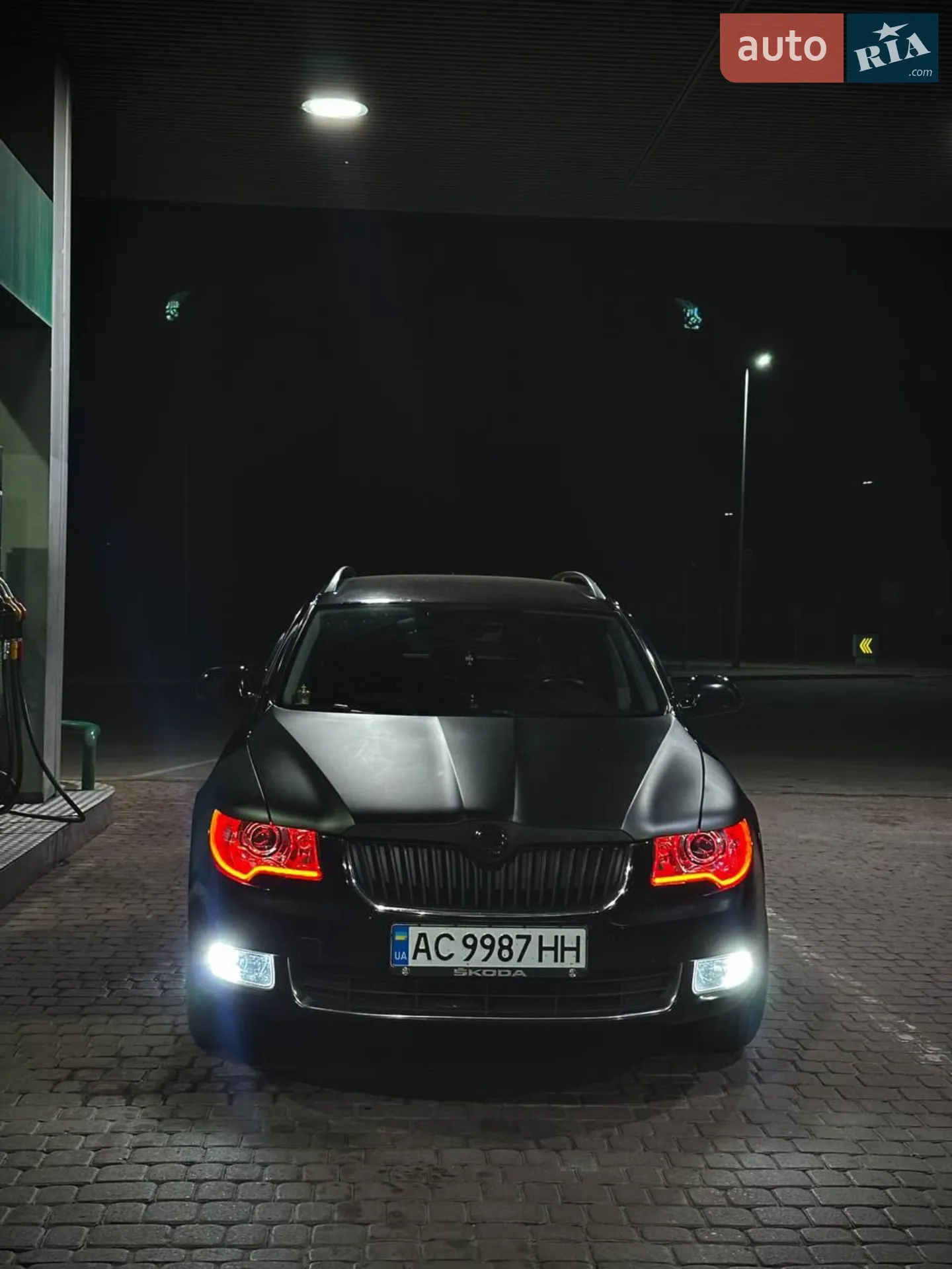 2010 Skoda Superb - мініатюра 2