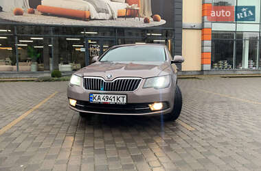Ліфтбек Skoda Superb 2015 в Хмельницькому