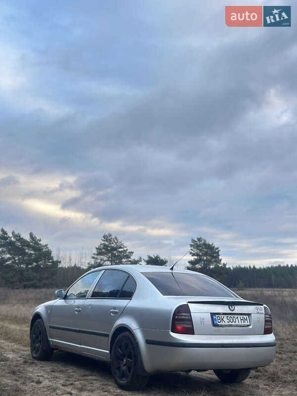 Лифтбек Skoda Superb 2003 в Владимирце фото 6 Лифтбек Skoda Superb 2003 в Владимирце