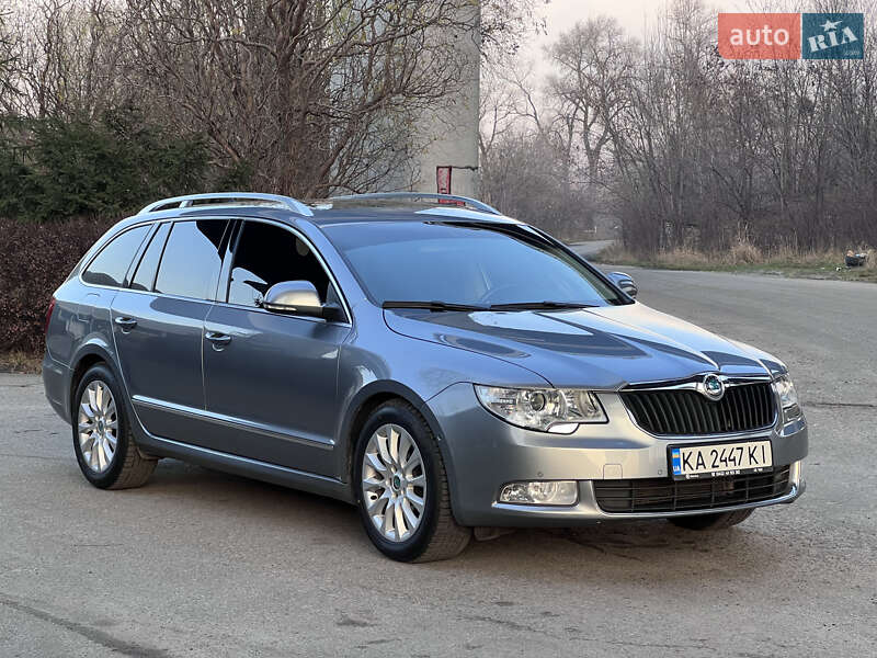 Skoda Superb 2012 Skoda Superb 2012