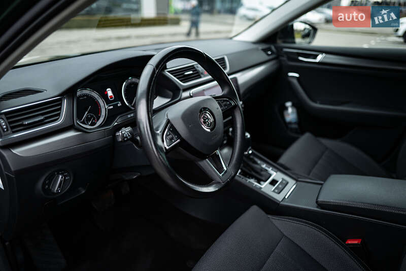Універсал Skoda Superb 2020 в Львові фото 18 Універсал Skoda Superb 2020 в Львові