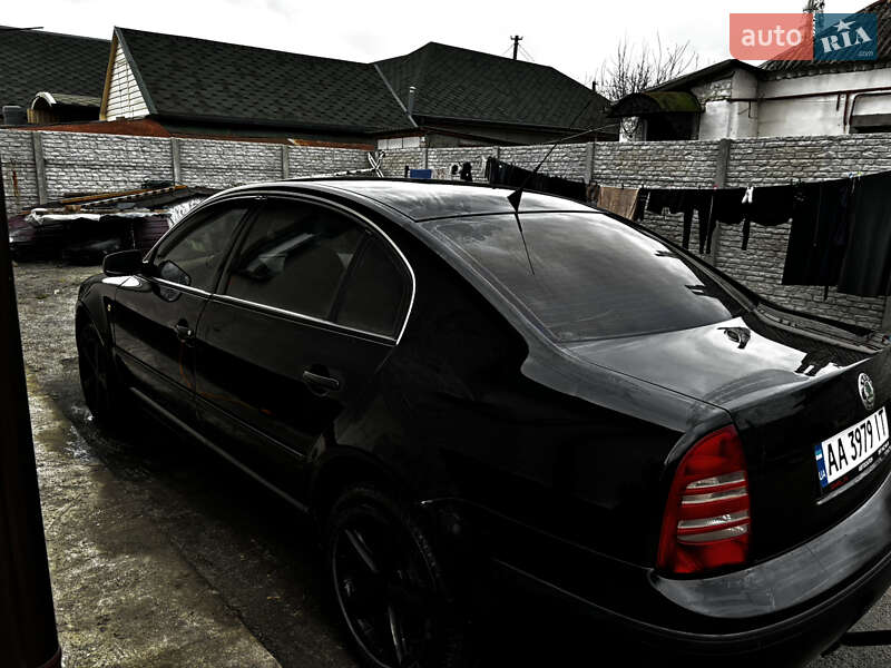 Лифтбек Skoda Superb 2006 в Днепре