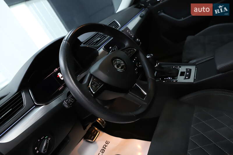 Лифтбек Skoda Superb 2020 в Дрогобыче
