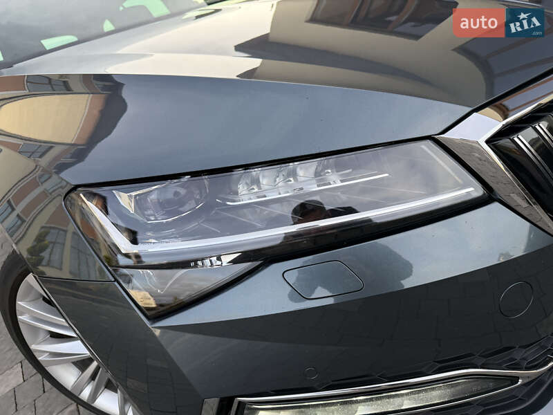 Універсал Skoda Superb 2020 в Дрогобичі