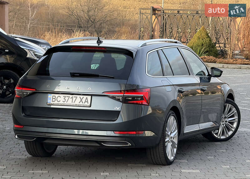 Універсал Skoda Superb 2020 в Дрогобичі