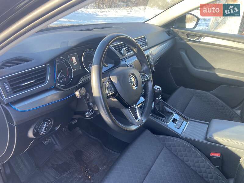 Универсал Skoda Superb 2016 в Отынии фото 39 Универсал Skoda Superb 2016 в Отынии