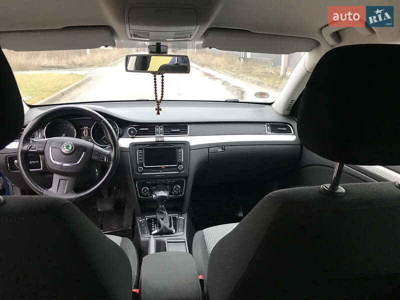 Універсал Skoda Superb 2011 в Києві