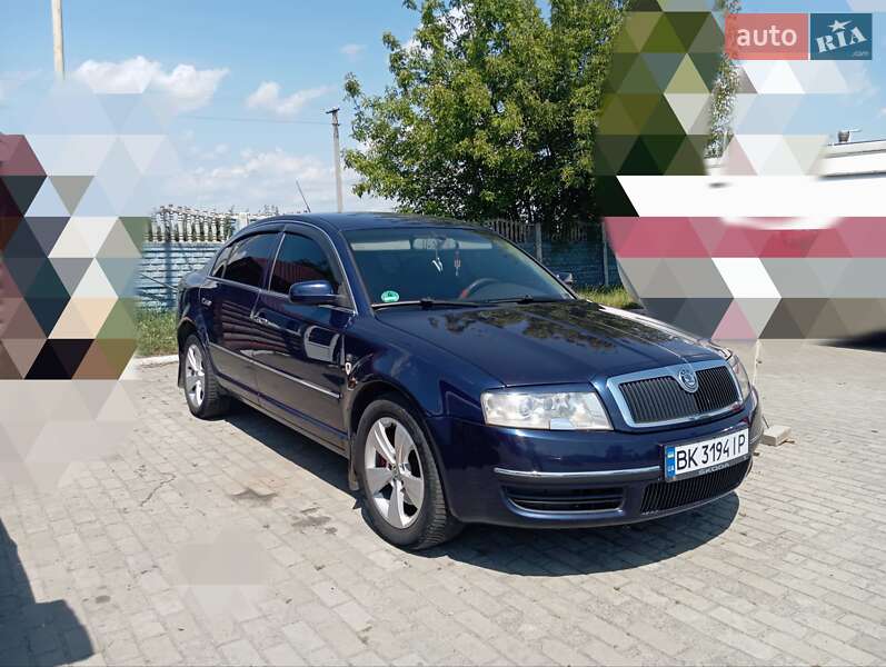Ліфтбек Skoda Superb 2003 в Дубні