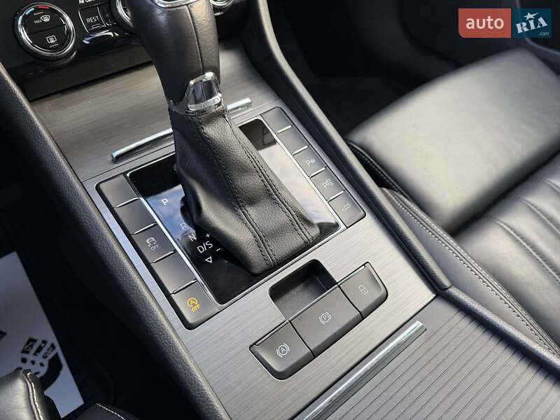 Универсал Skoda Superb 2022 в Луцке