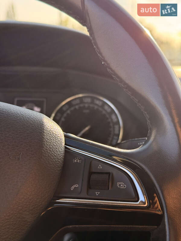 Универсал Skoda Superb 2017 в Звягеле