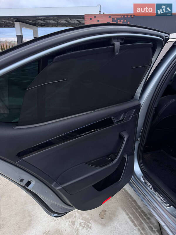Лифтбек Skoda Superb 2019 в Звягеле