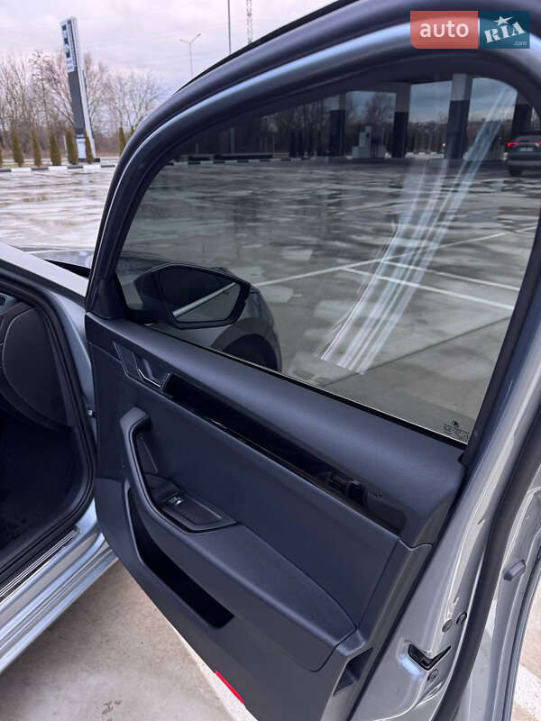 Лифтбек Skoda Superb 2019 в Звягеле