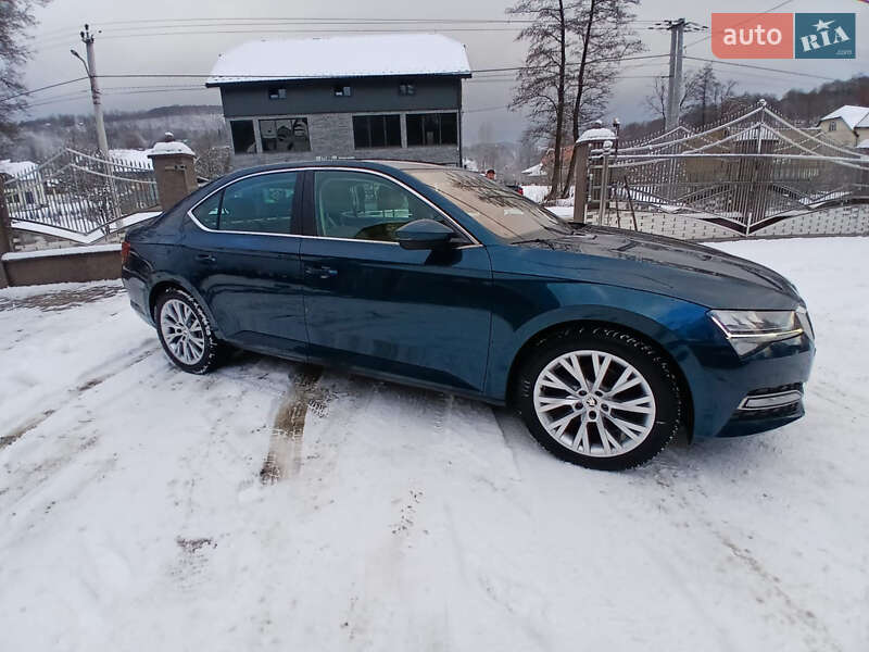Лифтбек Skoda Superb 2021 в Тячеве