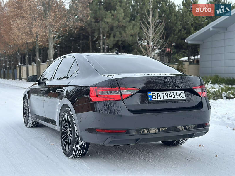 Ліфтбек Skoda Superb 2015 в Дніпрі фото 5 Ліфтбек Skoda Superb 2015 в Дніпрі
