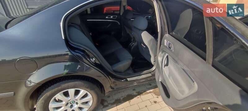 Лифтбек Skoda Superb 2007 в Киеве фото 5 Лифтбек Skoda Superb 2007 в Киеве