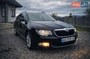 Универсал Skoda Superb 2013 в Иршаве