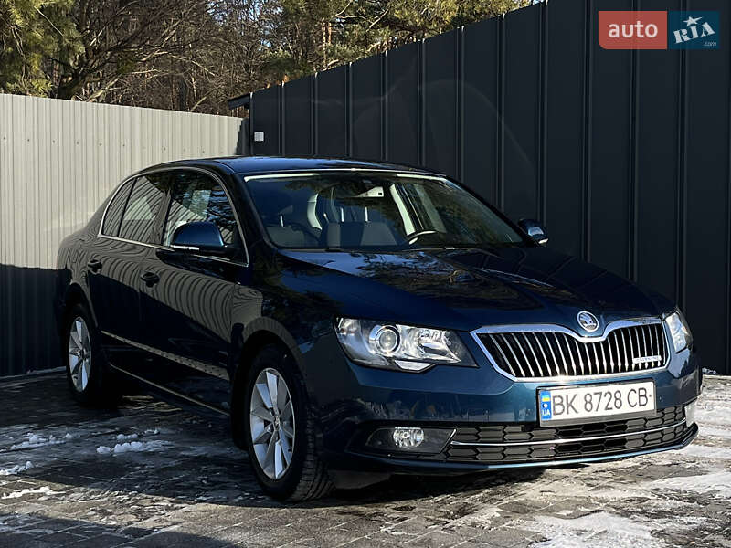 Лифтбек Skoda Superb 2014 в Смыге