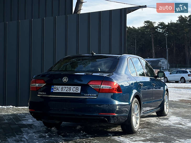 Лифтбек Skoda Superb 2014 в Смыге