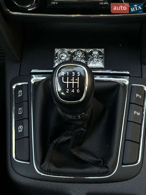 Лифтбек Skoda Superb 2014 в Смыге